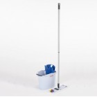 Kit UltraSpeed Mini - secchio da 10 L con strizzatore + mop + telaio 34 cm - mix di prodotti in omaggio inclusi - Vileda